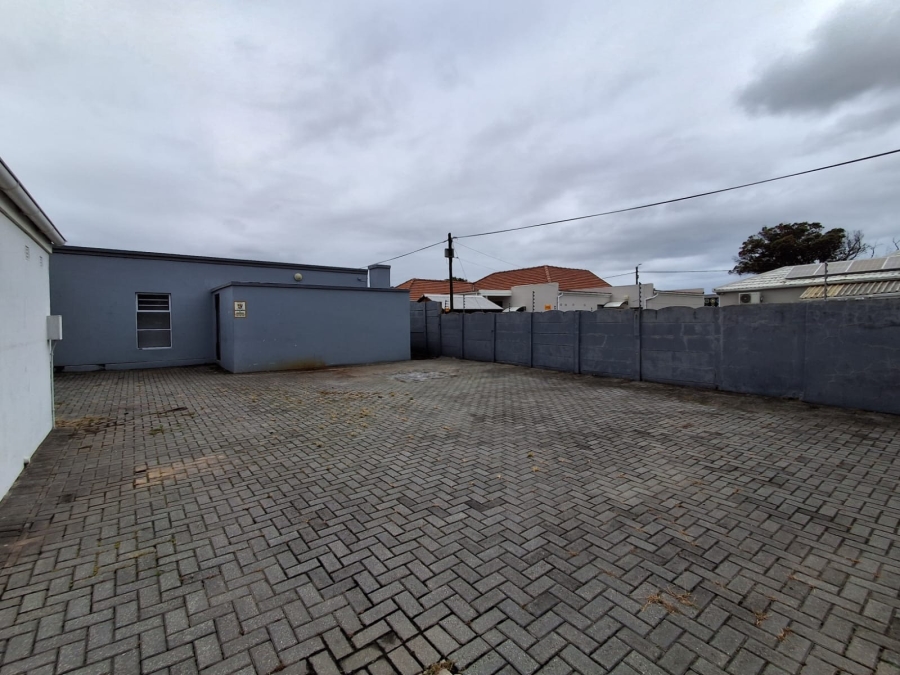To Let commercial Property for Rent in Berea Eastern Cape